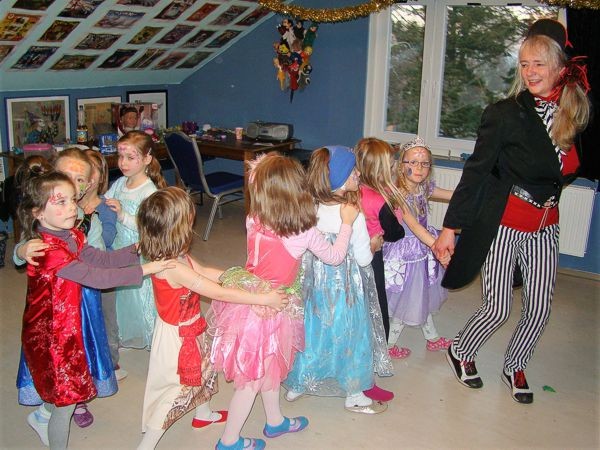 Kindergeburtstag mit der Mobilen Zauberschule – Foto 2