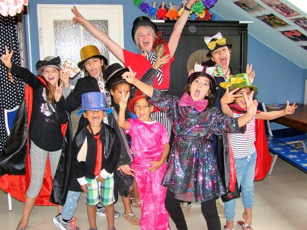 Kindergeburtstag mit der Mobilen Zauberschule – Foto 4