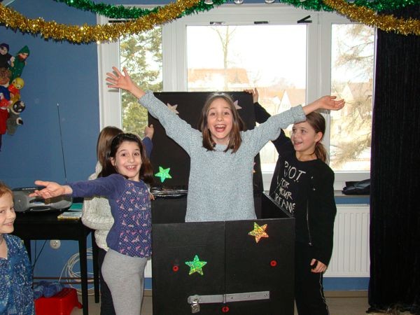 Kindergeburtstag mit der Mobilen Zauberschule – Foto 8