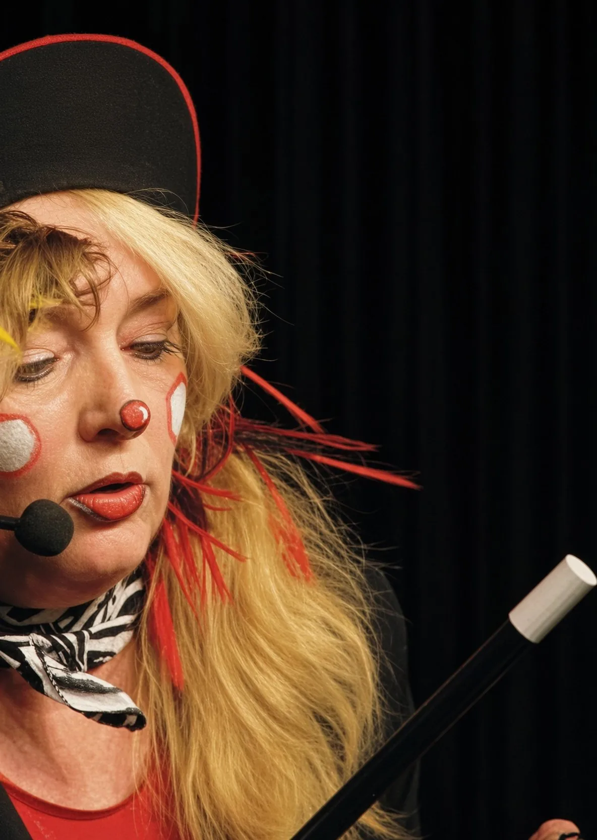 Zaubershows für Groß und Klein mit Zauberclown Maxi